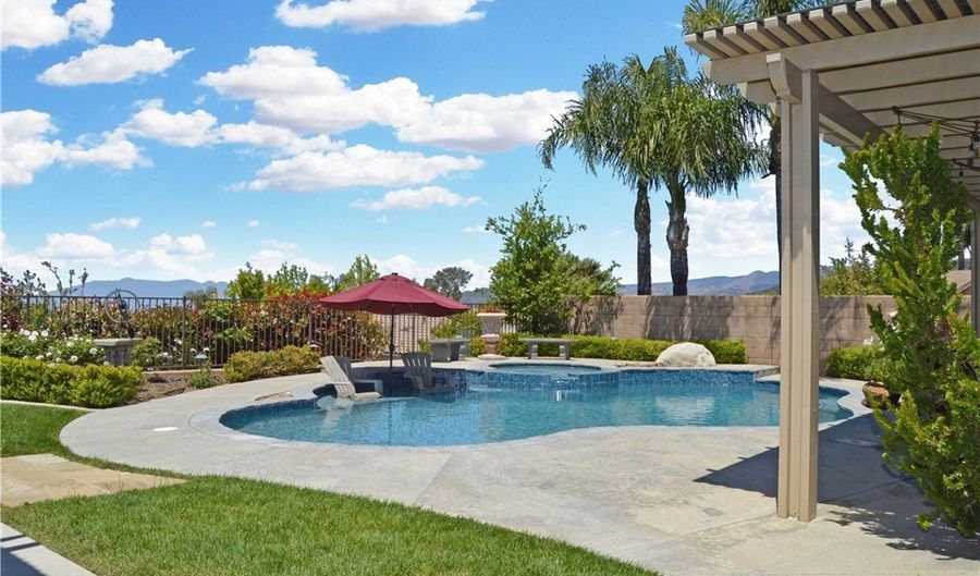 13622 Canyon Crest Rd, Yucaipa, CA 92399 - 5 Beds, 3 Bath