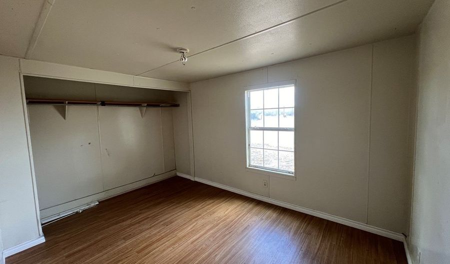 1407 N 8th St, Alpine, TX 79830 - 2 Beds, 1 Bath