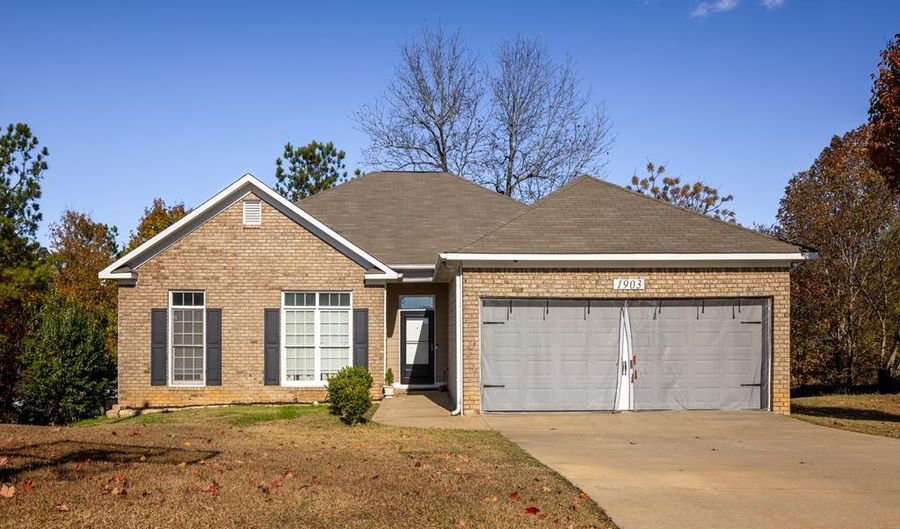 1903 SERENE Ct, Phenix City, AL 36867 - 3 Beds, 2 Bath