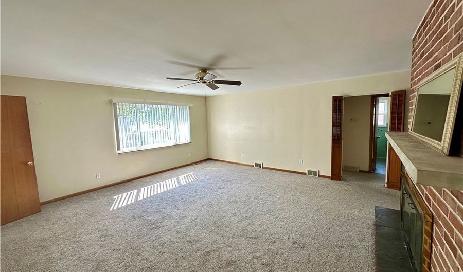 114 Greencrest Ter 116, Akron, OH 44313 - 2 Beds, 1 Bath