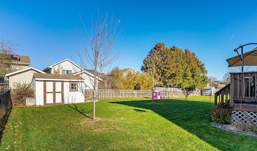 806 SE Kensington Rd, Ankeny, IA 50021 - 3 Beds, 3 Bath