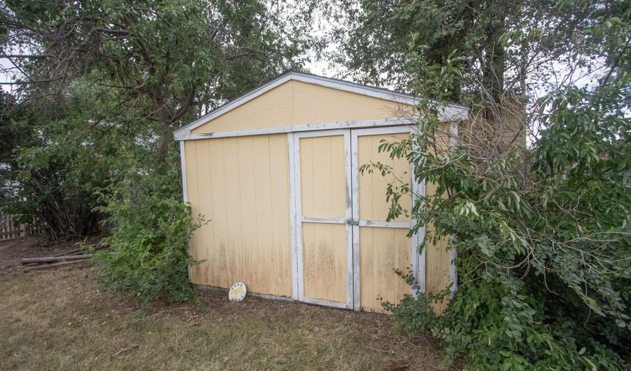 234 S Socony Pl, Casper, WY 82609 - 3 Beds, 1 Bath