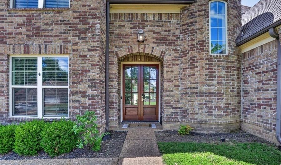 6145 TRAIL CREEK Ln, Bartlett, TN 38135 - 4 Beds, 3 Bath