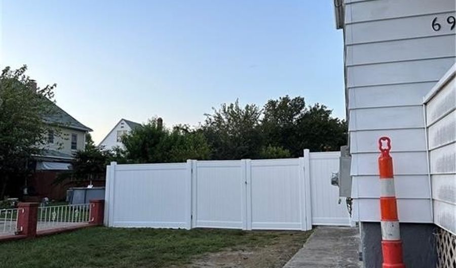 69 Whipple Ave, Cranston, RI 02920 - 4 Beds, 2 Bath