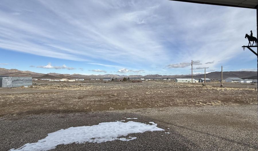 321 Silver Ave C/3, Elko, NV 89801 - 3 Beds, 2 Bath