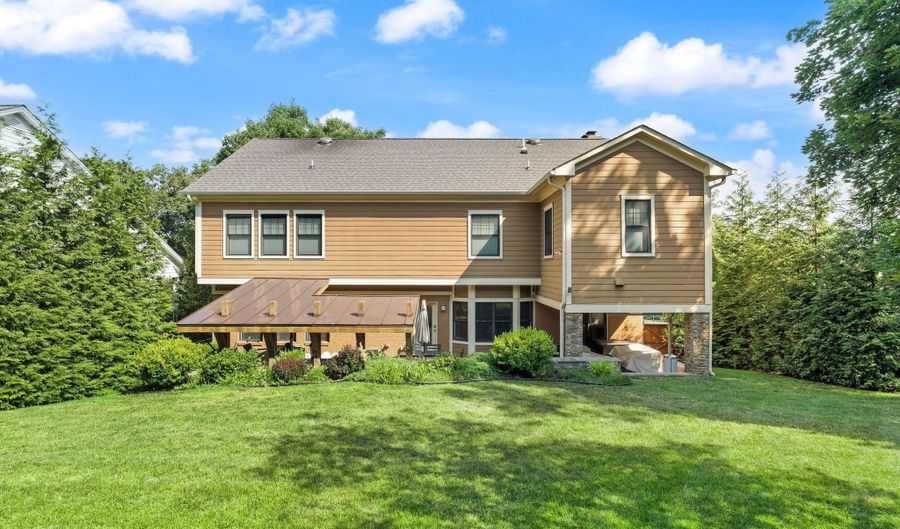 4226 40TH St N, Arlington, VA 22207 - 5 Beds, 6 Bath