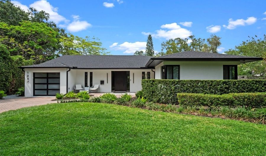 1237 MERCEDES Pl, Orlando, FL 32804 - 3 Beds, 3 Bath