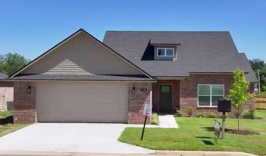 1100 Hunter Dr, Barling, AR 72923 - 3 Beds, 2 Bath