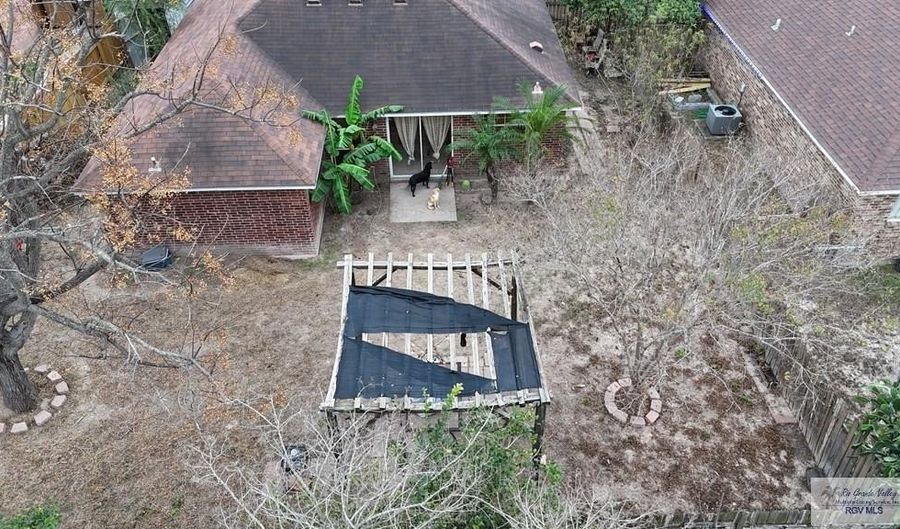 1601 E SAINT FRANCIS St, Alton, TX 78573 - 3 Beds, 2 Bath