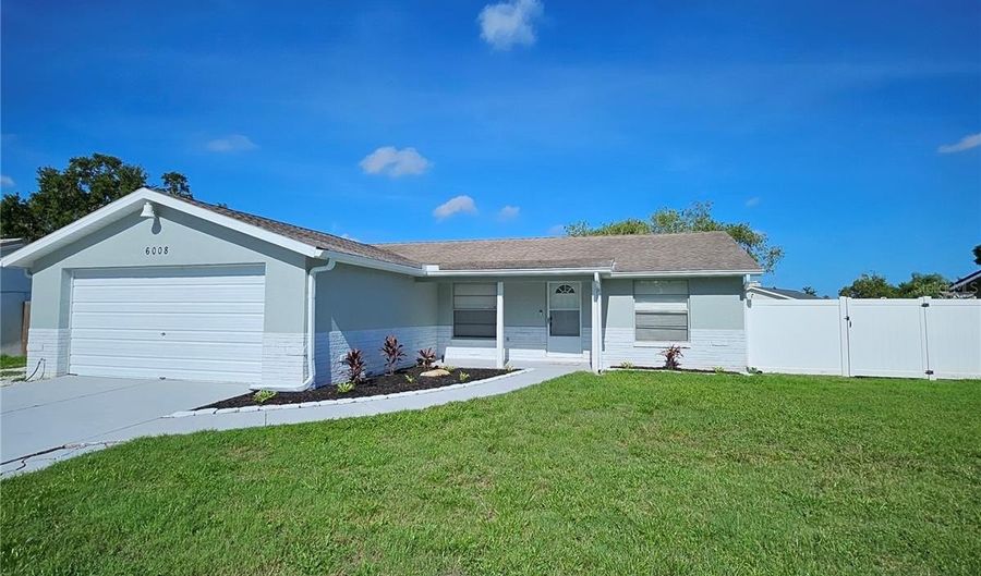 6008 FIREFLY Ln, Apollo Beach, FL 33572 - 3 Beds, 2 Bath