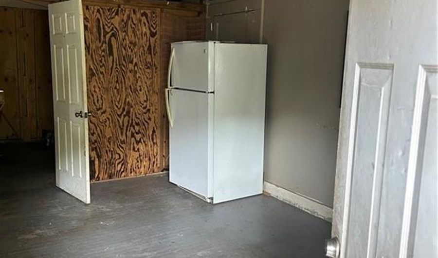 2092 SANDERS Rd, Alexander City, AL 35010 - 1 Beds, 1 Bath