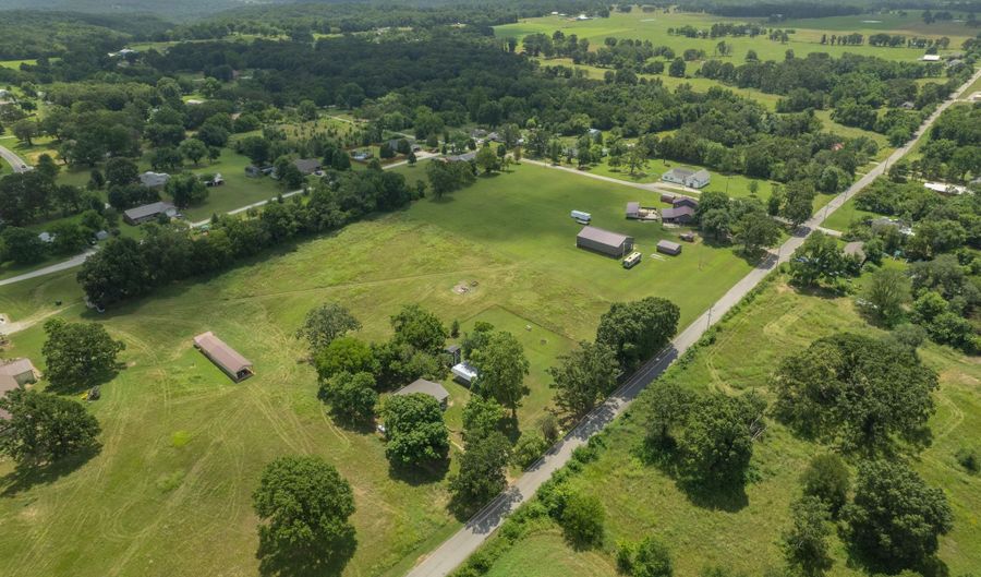 120 Moss Church Rd, Anderson, MO 64831 - 2 Beds, 2 Bath