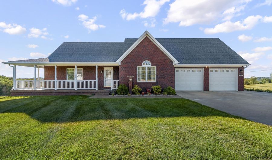514 Liberty Rd, Battletown, KY 40104 - 2 Beds, 3 Bath
