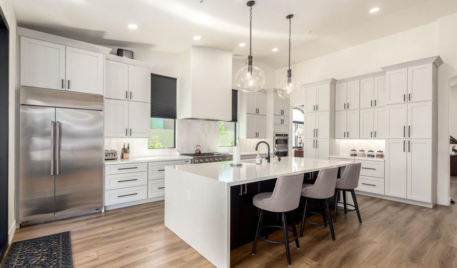 7160 E RIDGEVIEW Pl, Carefree, AZ 85377 - 3 Beds, 3 Bath