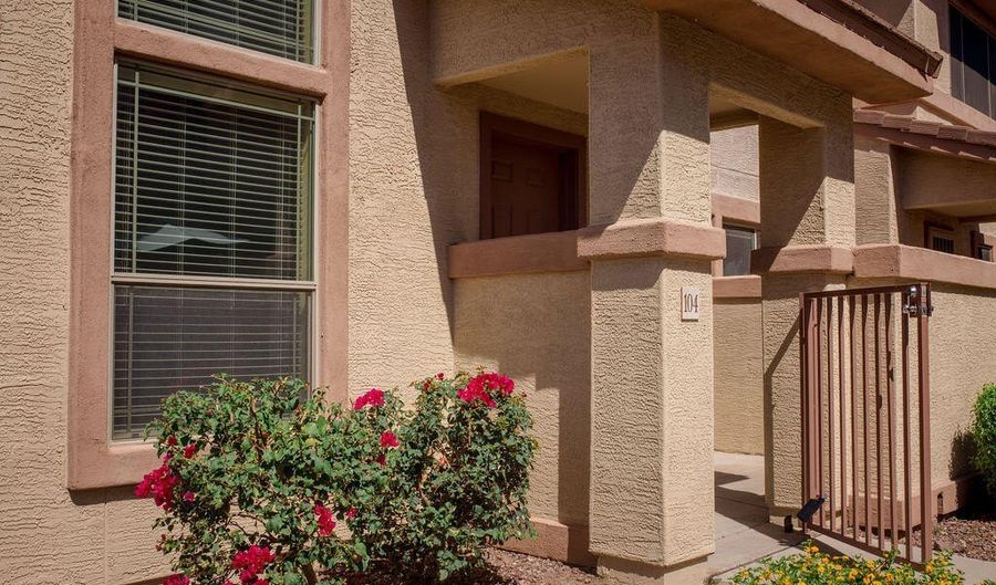 42424 N Gavilan Peak Pkwy 33104, Anthem, AZ 85086 - 2 Beds, 3 Bath