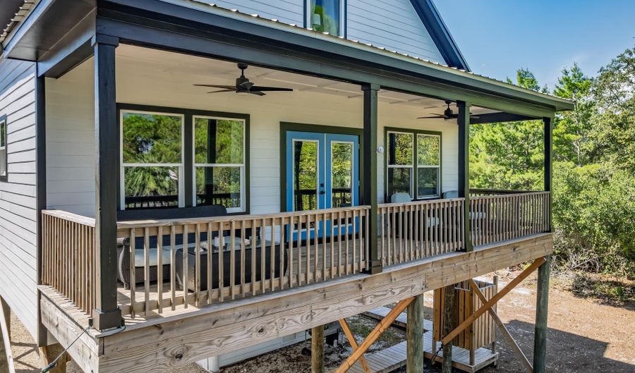1372 ALLIGATOR Dr, Alligator Point, FL 32346 - 3 Beds, 3 Bath