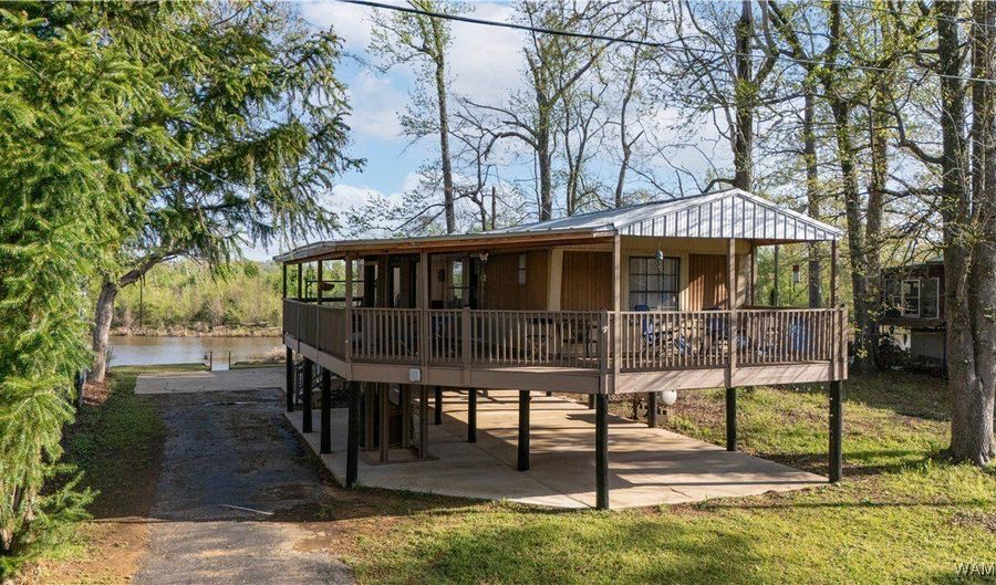 2194 Oak Village Rd, Akron, AL 35441 - 2 Beds, 2 Bath