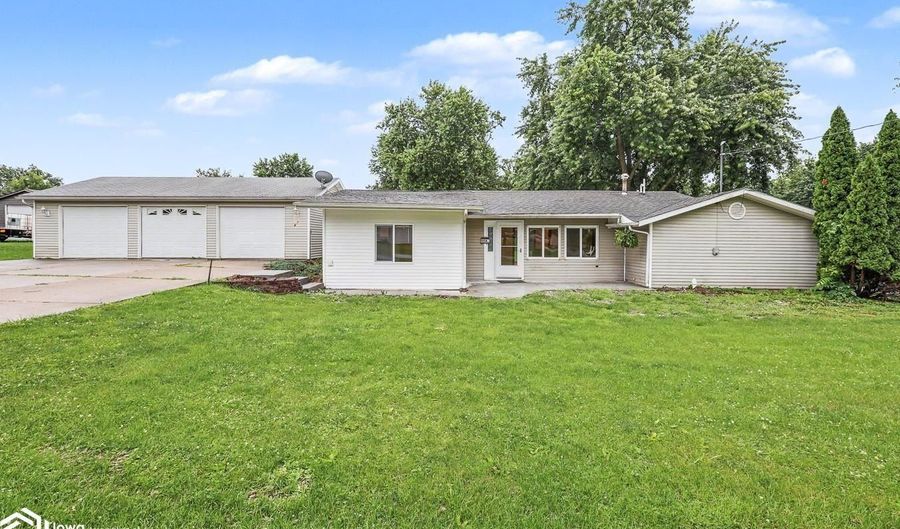 904 6th Ave E, Albia, IA 52531 - 2 Beds, 1 Bath