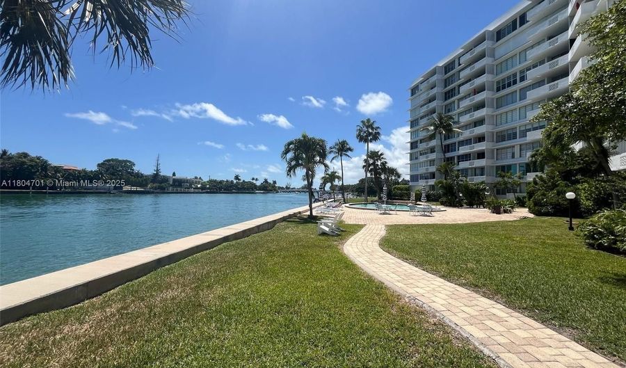 9101 E Bay Harbor Dr 1002, Bay Harbor Islands, FL 33154 - 1 Beds, 1 Bath