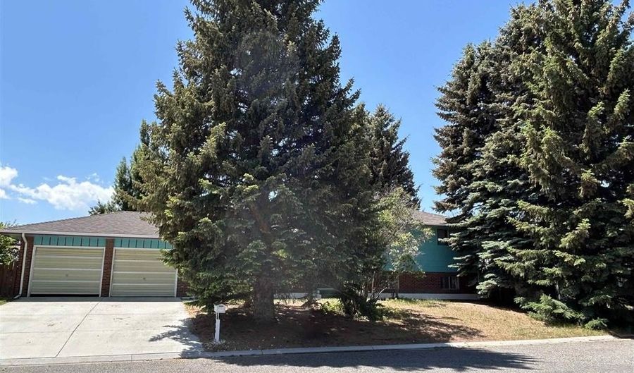 1024 Red Butte Ave, Cody, WY 82414 - 4 Beds, 0 Bath
