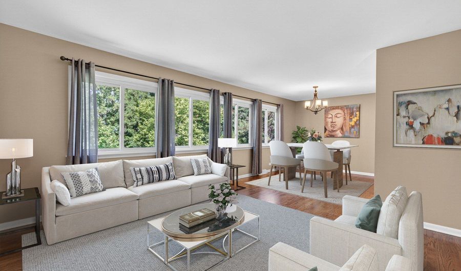 908 S Arlington Heights Rd, Arlington Heights, IL 60005 - 4 Beds, 3 Bath