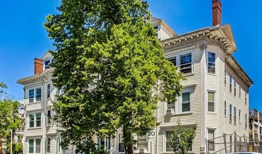 472 Warren, Boston, MA 02119 - 15 Beds, 3 Bath
