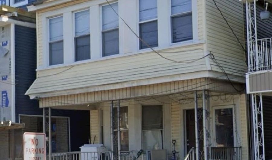358 AVENUE A 2, Bayonne, NJ 07002 - 3 Beds, 1 Bath