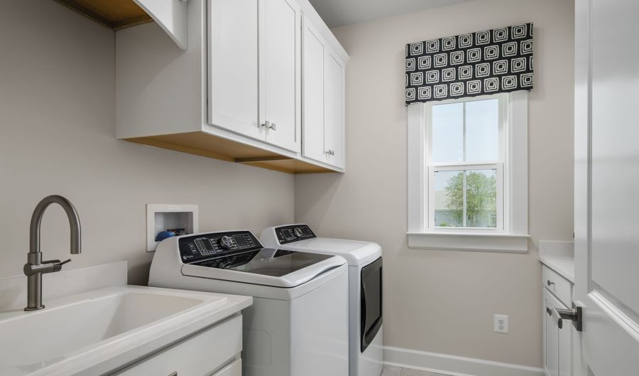 33049 Acorn Ln, Frankford, DE 19945 - 4 Beds, 4 Bath
