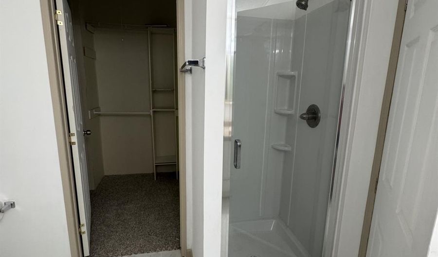 17724 Karst Rd, Aurora, IN 47001 - 3 Beds, 2 Bath