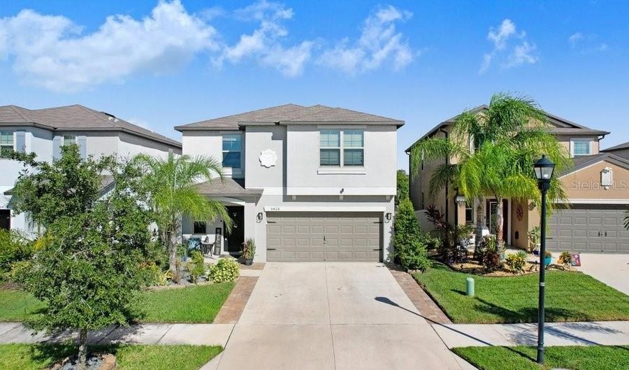 5426 RAINWOOD MEADOWS Dr, Apollo Beach, FL 33572 - 5 Beds, 3 Bath