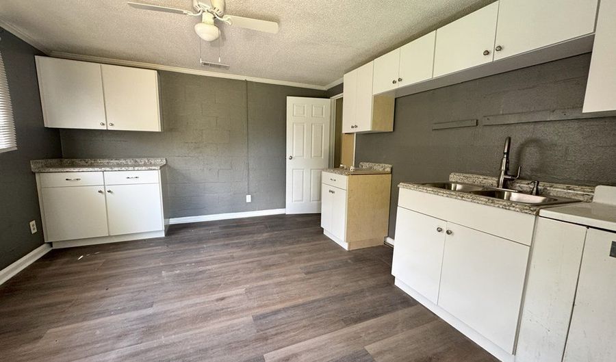 1410 Roosevelt Ave, Albany, GA 31705 - 2 Beds, 1 Bath
