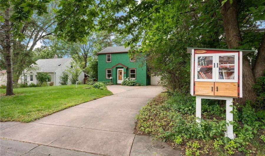1239 4th Ave, Anoka, MN 55303 - 2 Beds, 1 Bath
