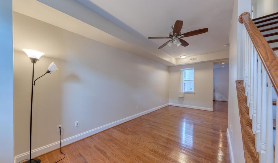 1818 BANK St, Baltimore, MD 21231 - 2 Beds, 3 Bath