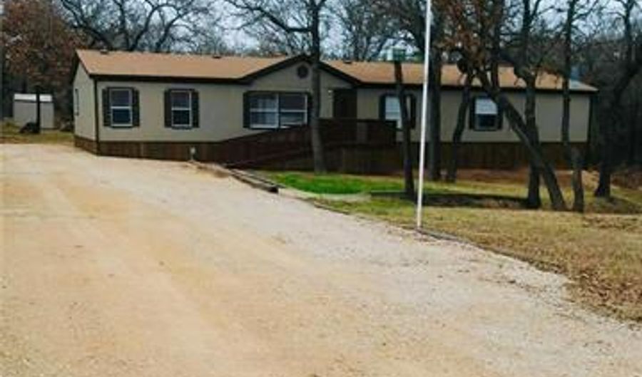 453 Private Road 2698, Alvord, TX 76225 - 3 Beds, 2 Bath