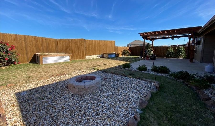 207 Park Ave, Anna, TX 75409 - 4 Beds, 2 Bath