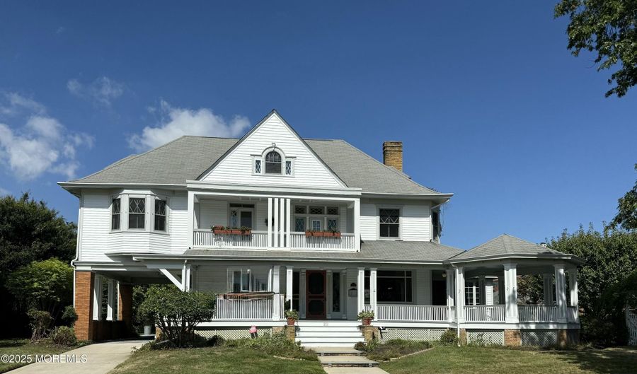 211 Cedar Ave, Allenhurst, NJ 07711 - 7 Beds, 5 Bath
