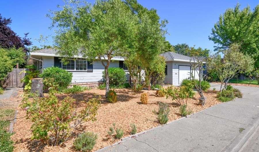 2348 Nordyke Ave, Santa Rosa, CA 95403 - 3 Beds, 2 Bath