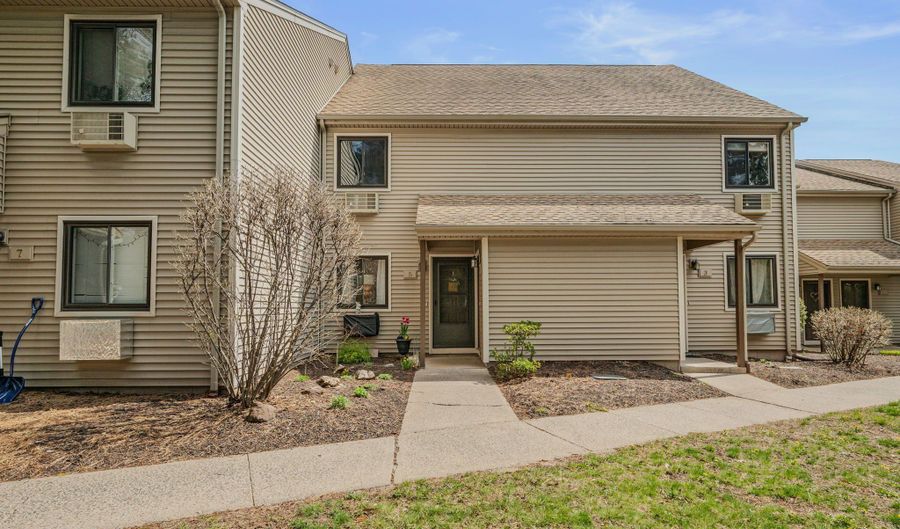 371 Emmett St 5, Bristol, CT 06010 - 1 Beds, 1 Bath