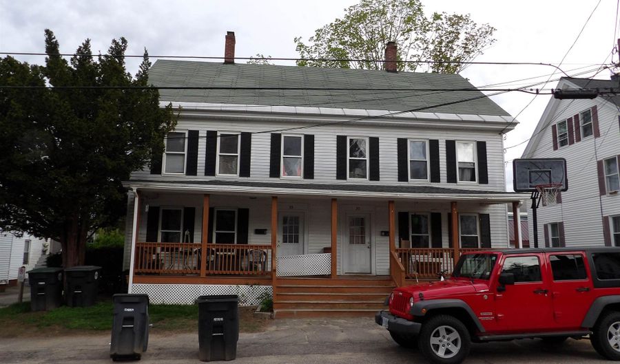 35 Elkins St, Franklin, NH 03235 - 8 Beds, 2 Bath