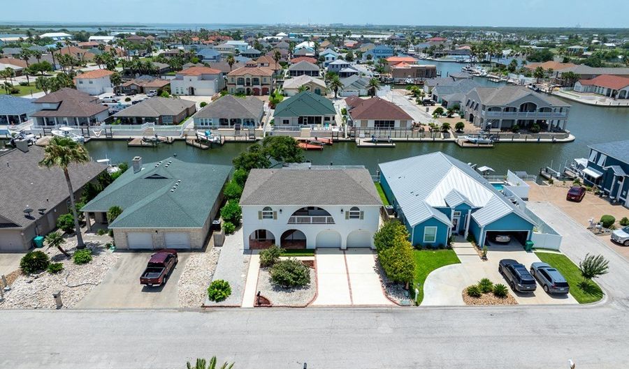 109 Tarpon Ct, Aransas Pass, TX 78336 - 4 Beds, 4 Bath