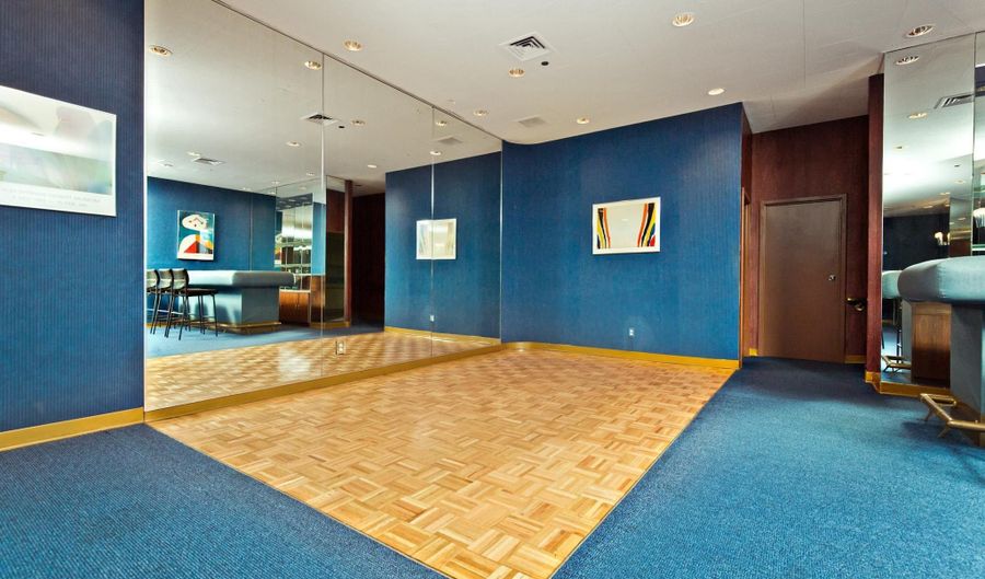 1016 S WAYNE St 406, Arlington, VA 22204 - 1 Beds, 1 Bath