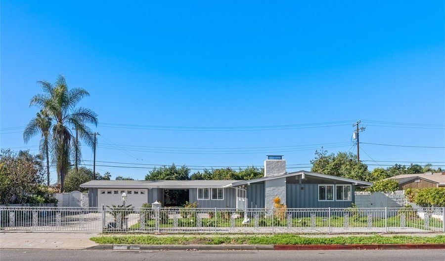 115 S Gilbert, Anaheim, CA 92804 - 3 Beds, 2 Bath