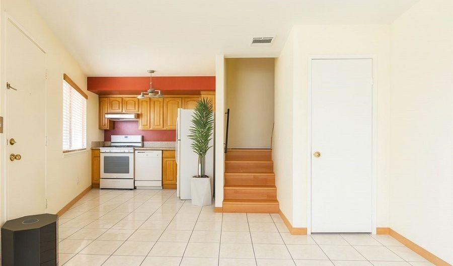 210 N Atlantic Blvd A, Alhambra, CA 91801 - 1 Beds, 1 Bath