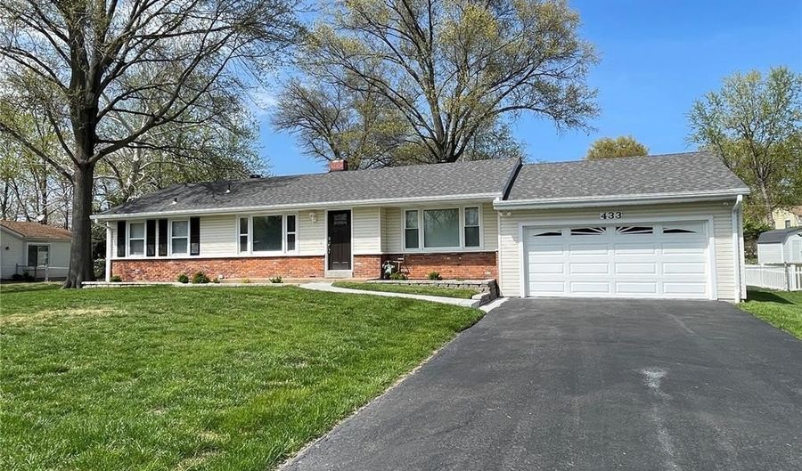 433 Essen Ln, Ballwin, MO 63021 - 3 Beds, 1 Bath