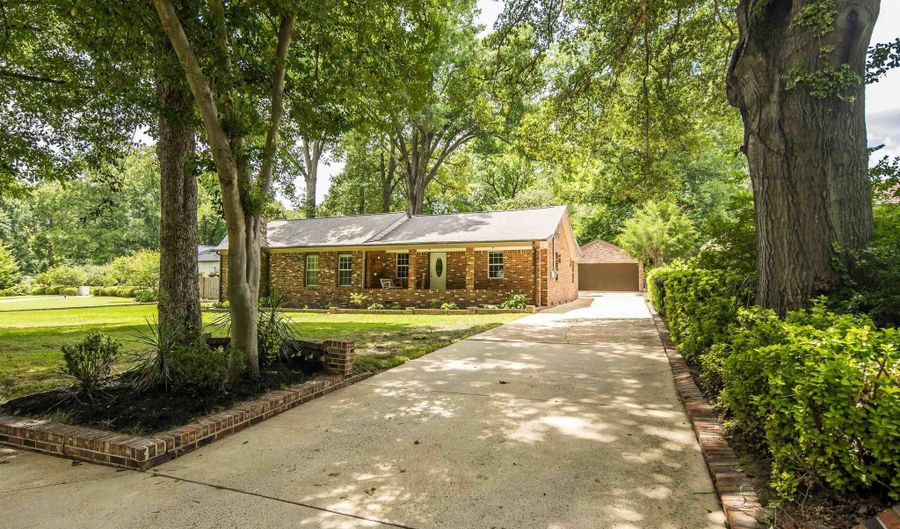 3173 COURT St, Bartlett, TN 38134 - 3 Beds, 2 Bath
