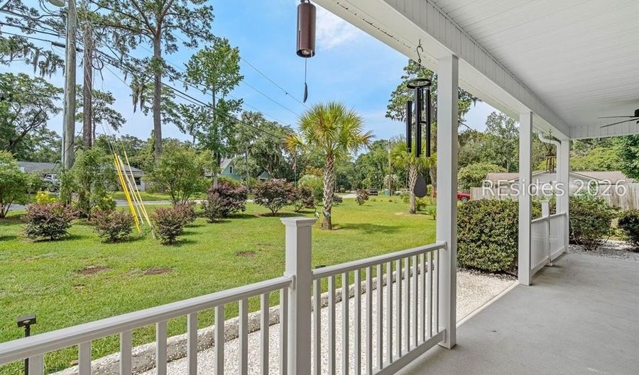 5005 Dogwood St, Beaufort, SC 29906 - 3 Beds, 2 Bath