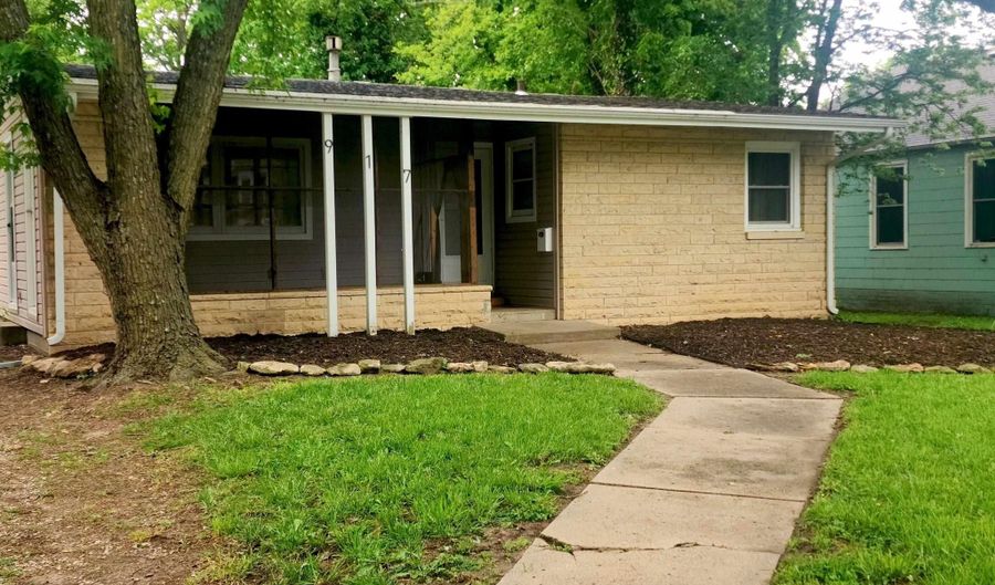 917 NW 3rd St, Abilene, KS 67410 - 3 Beds, 1 Bath