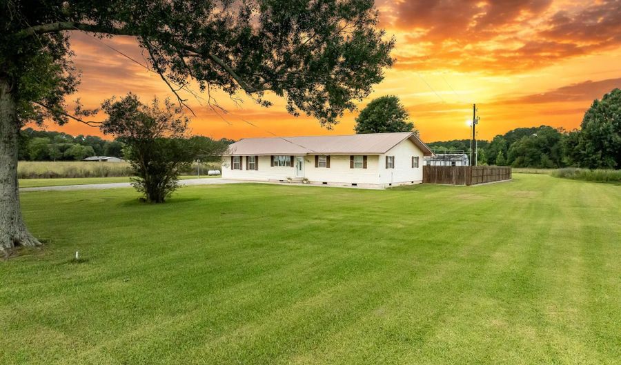 1597 Fernest Rd, Basile, LA 70515 - 3 Beds, 2 Bath