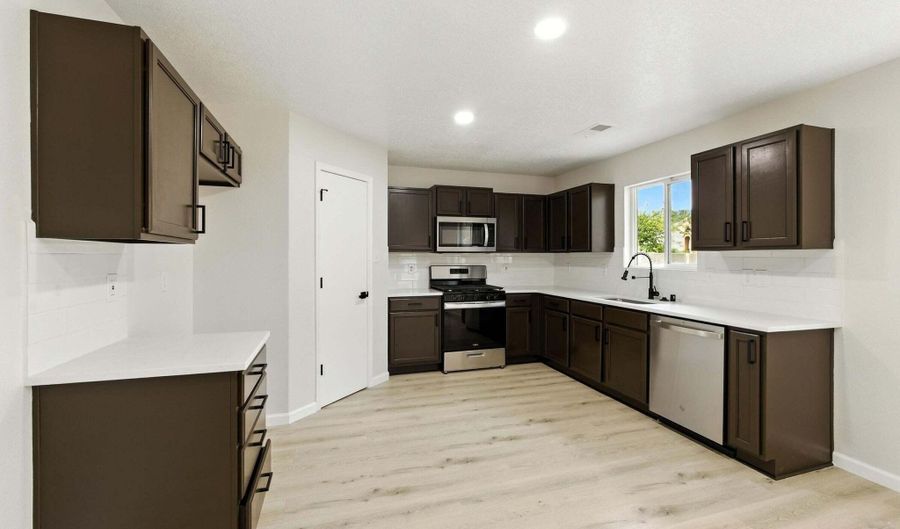 528 Talladega St SE, Albuquerque, NM 87123 - 3 Beds, 2 Bath