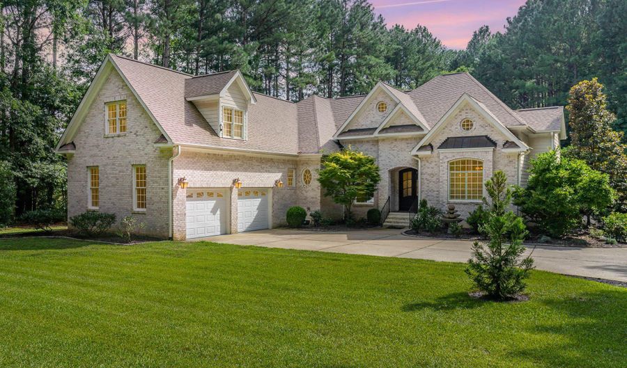 3712 Highland Creek Dr, Apex, NC 27539 - 5 Beds, 6 Bath